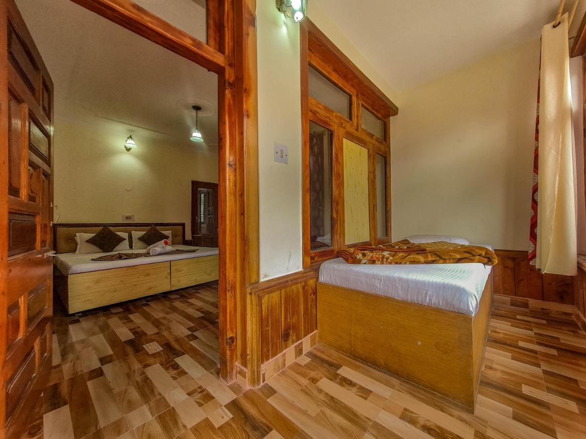 Hotel Pine Grove-Mall Road Manāli Eksteriør bilde